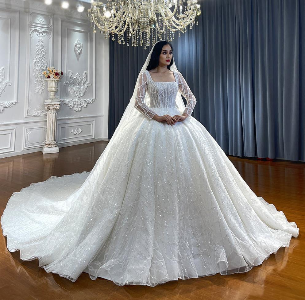 Luxurious Bridal high quality Gowns Long Tail lace Dreamy Wedding Dress