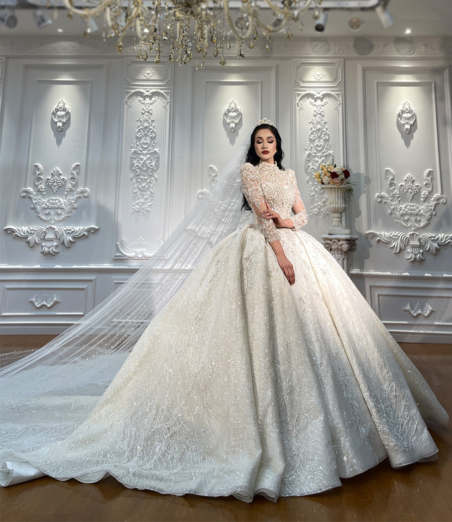 Luxury Bridal high quality Long Tail long sleeve lace Dream Wedding Dress