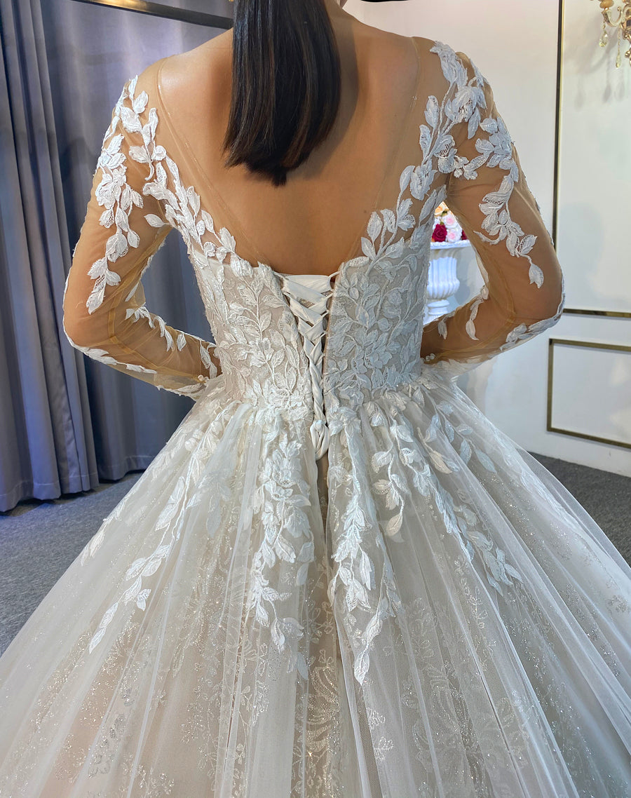 Gowns Long Tail lace Dream Wedding Dress