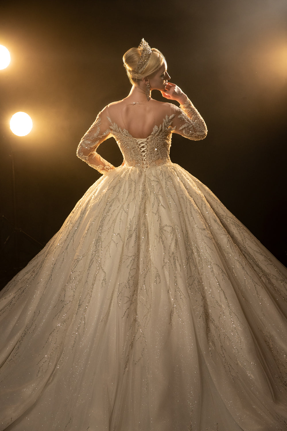 Luxury beaded full of crystals Lace Bridal Long Sleeve glamorous Wedding Dress