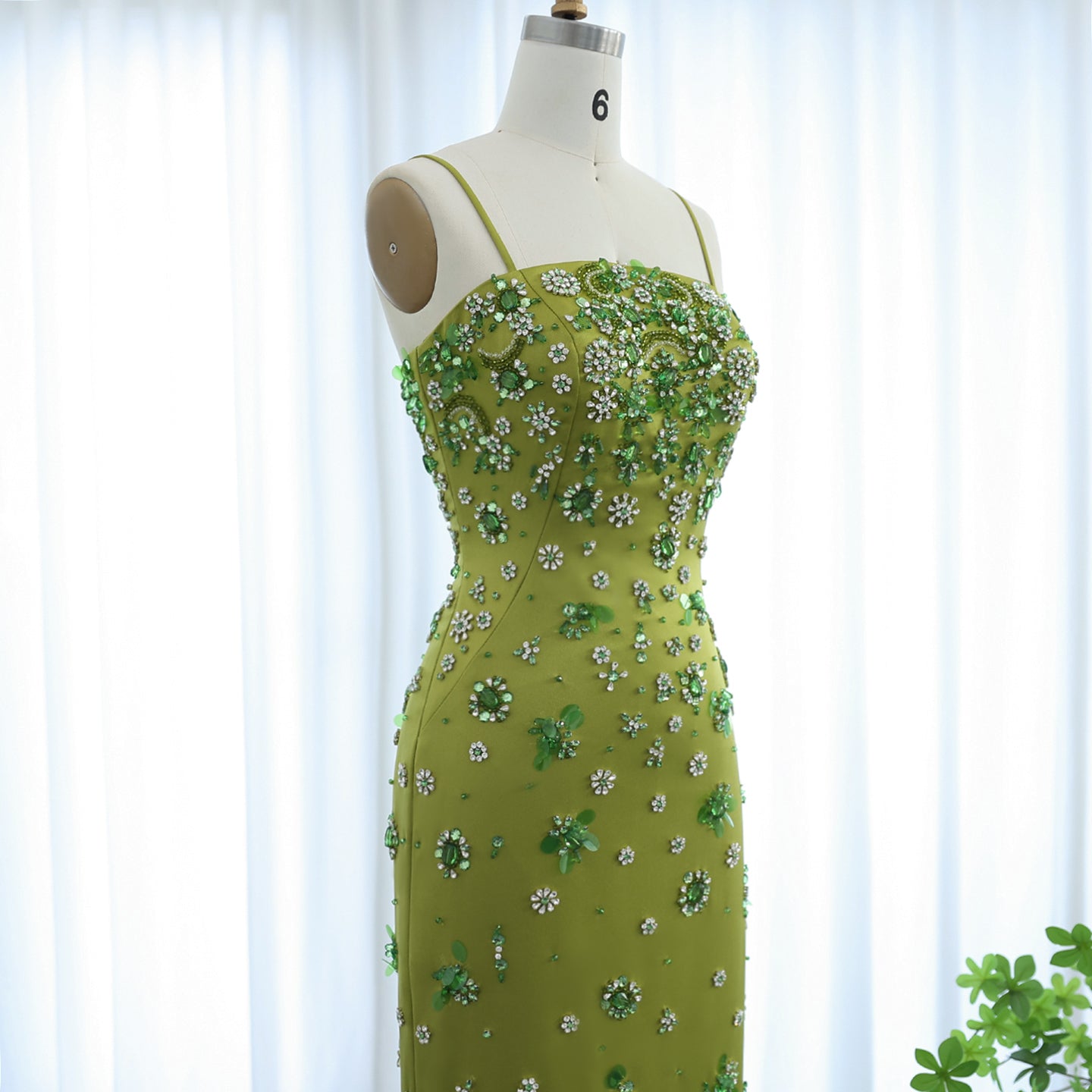 Luxury 3D Floral Beaded Short Green Evening Dress with Spaghetti Straps Sheath Midi Women Wedding Party Gowns