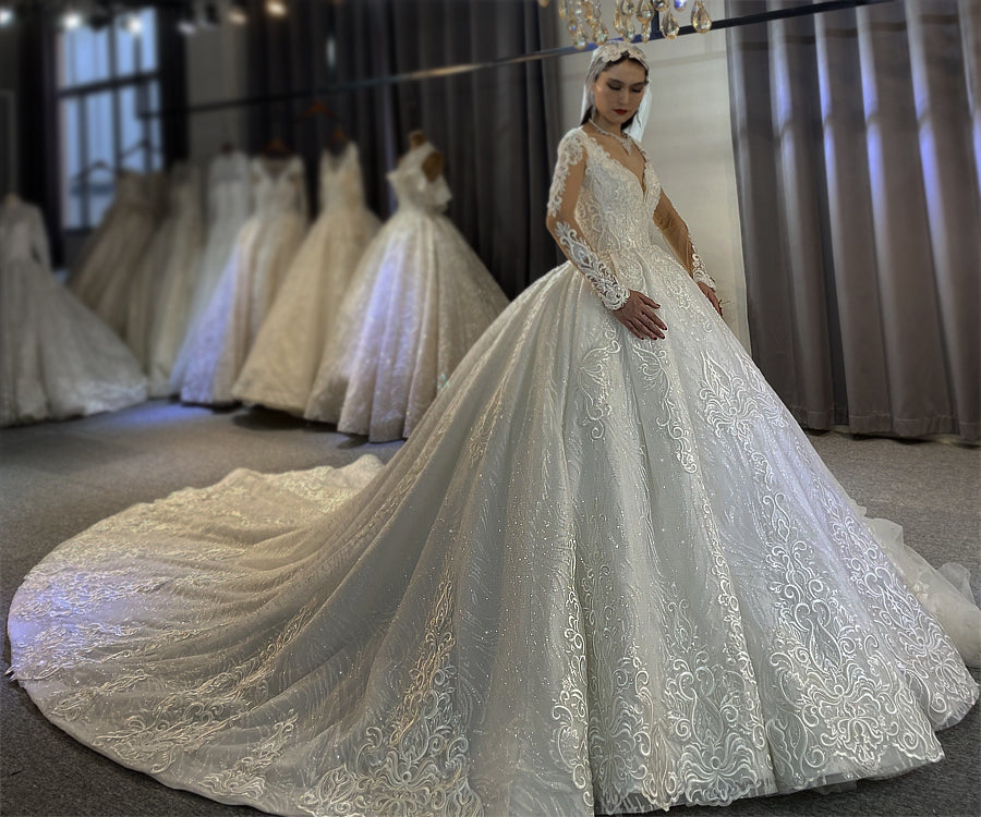 Luxury High Quality Lace long sleeves Bridal Wedding Ball Gown Dress