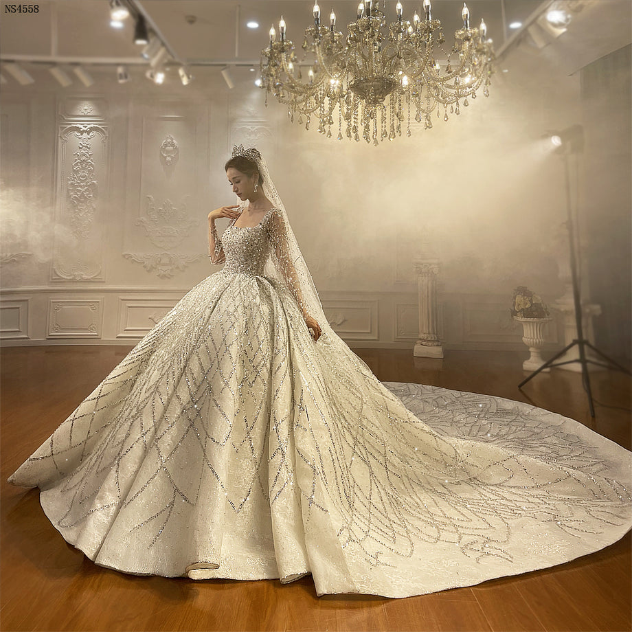 Luxurious High Quality Lace long sleeves Bridal Wedding Ball Gown Dress