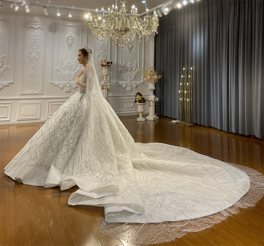 Luxurious High Quality Lace long sleeves Bridal Wedding Ball Gown Dress