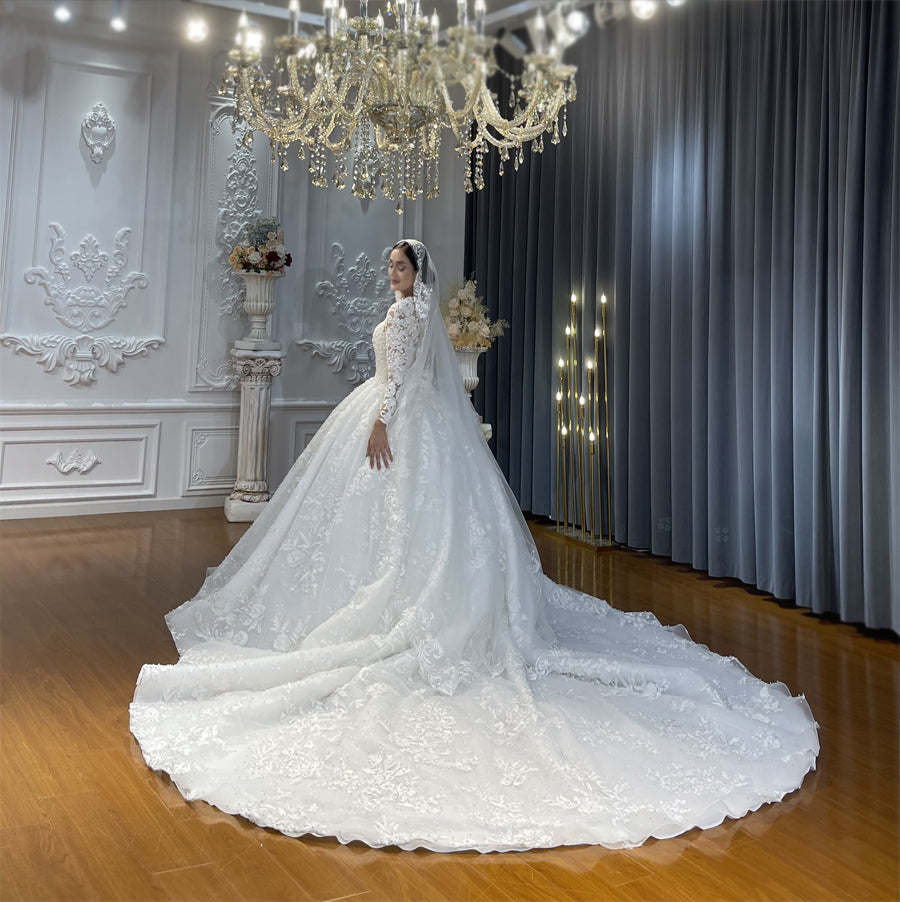 Luxury High Quality Lace long sleeves Bridal Wedding Ball Gown Dress