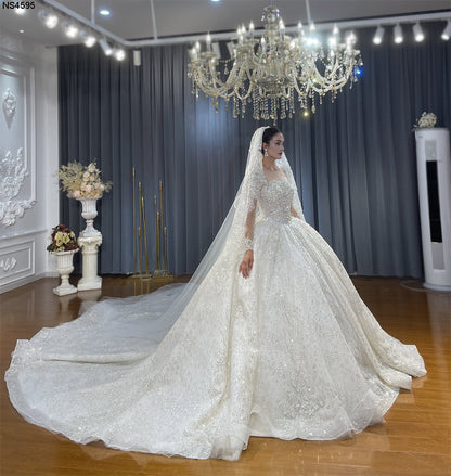 Luxury Bridal high quality Long Tail long sleeve lace Dream Wedding Dress
