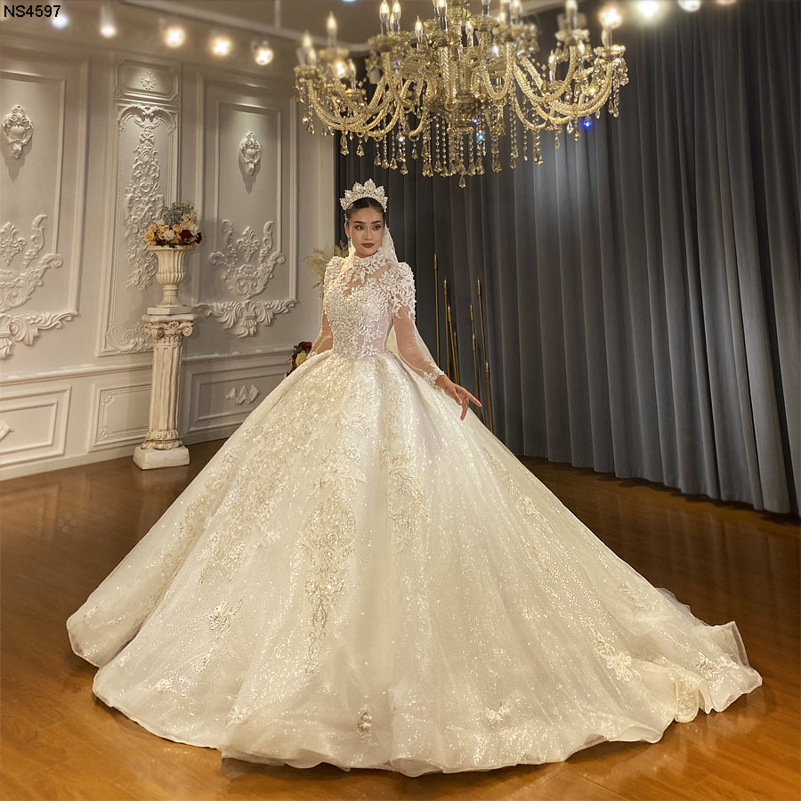 Luxury Bridal high quality Long Tail long sleeve lace Dream Wedding Dress