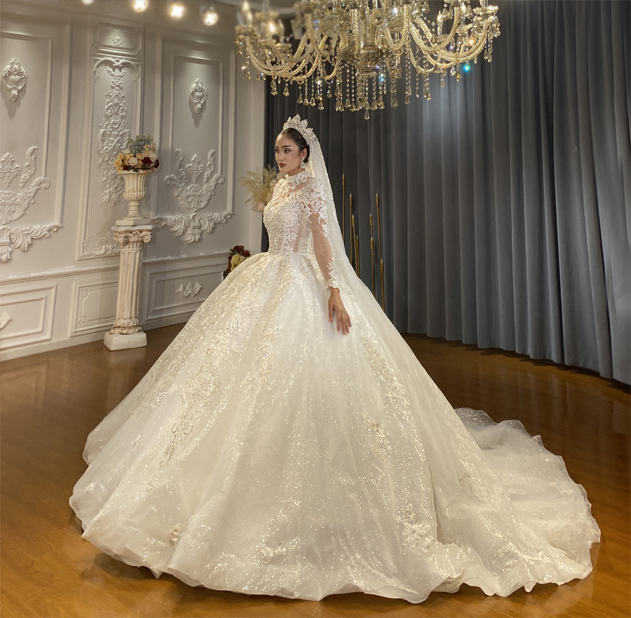 Luxury Bridal high quality Long Tail long sleeve lace Dream Wedding Dress