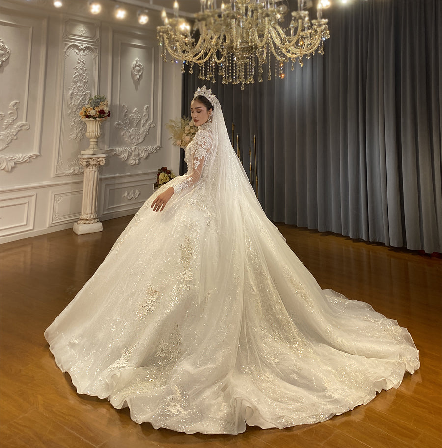 Luxury Bridal high quality Long Tail long sleeve lace Dream Wedding Dress