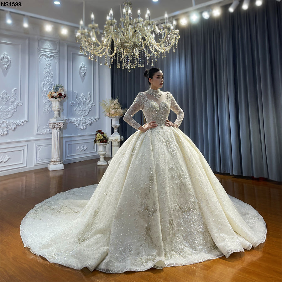 Luxury Bridal high quality Long Tail long sleeve lace Dream Wedding Dress