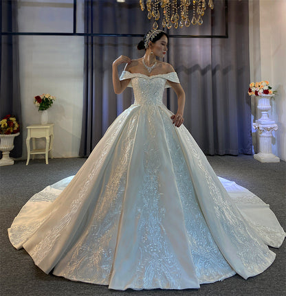 High Quality Bridal lace Gowns Long Tail Dream Wedding Dress